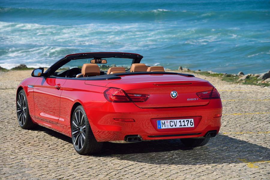  BMW 650i Convertible 2015 года  (фото 41 из 49)